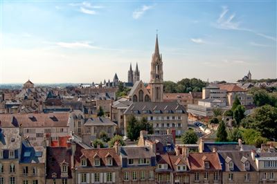 Caen - Blick auf die Stadt der tausend Kirchtürme